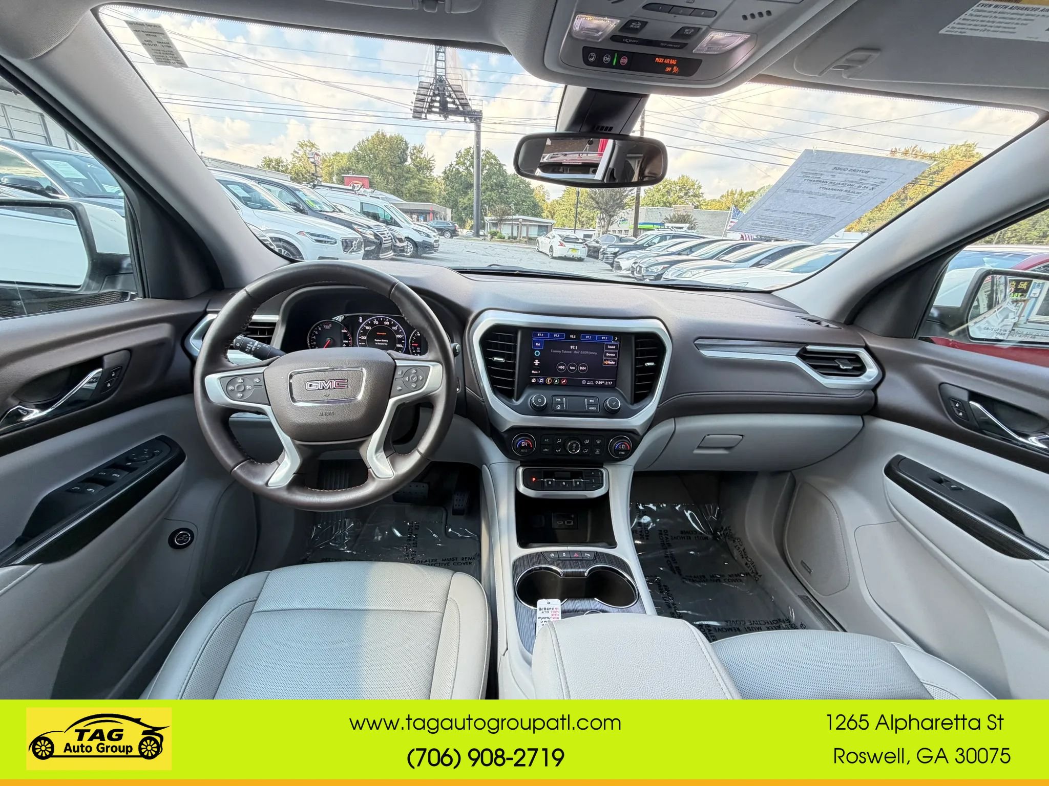 Used 2020 GMC Acadia SLT w/ Driver Alert Package II FWD image 13