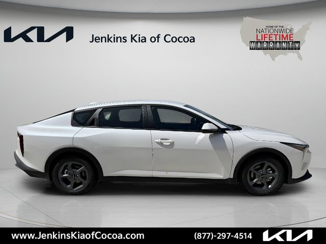 New 2026 Kia K4 FWD image 3