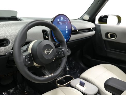 Used 2025 MINI Cooper S image 2