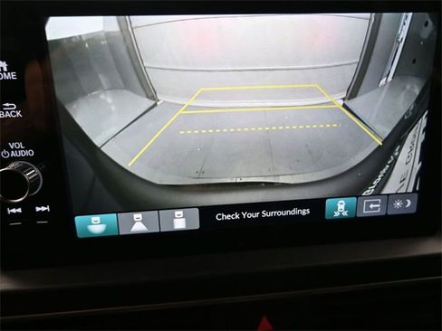 New 2025 Honda Pilot EX-L image 6