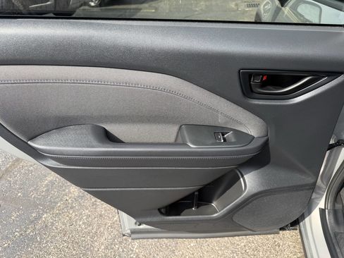 Used 2025 Subaru Forester Premium image 19