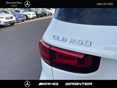 Certified 2023 Mercedes-Benz GLB 250 image 5