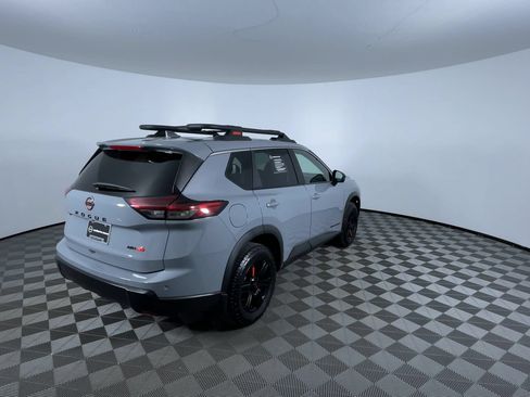 Used 2025 Nissan Rogue SV w/ Rock Creek Premium Package AWD/4WD image 8