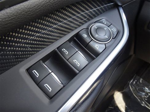 Used 2021 Cadillac XT4 Sport w/ Enhanced Visibility Package image 22