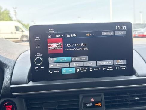 Certified 2025 Honda Pilot EX-L image 11