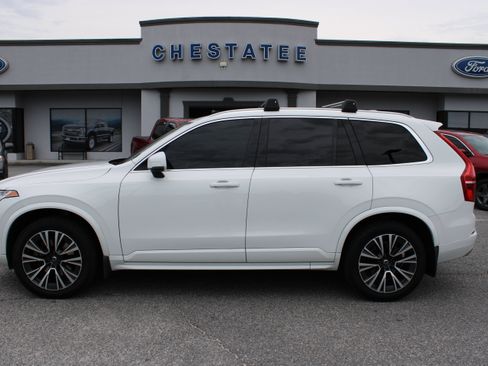 Used 2020 Volvo XC90 T5 Momentum AWD/4WD image 1