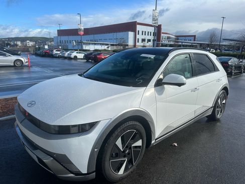 Used 2025 Hyundai Ioniq 5 Limited image 2