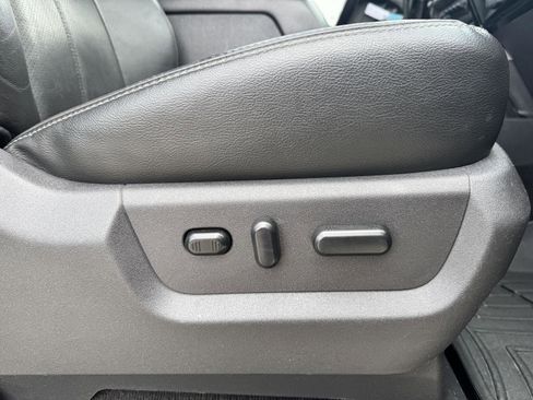 Used 2015 Ford F250 Lariat w/ Lariat Ultimate Package image 26