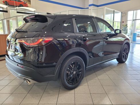 New 2026 Honda HR-V Sport image 4