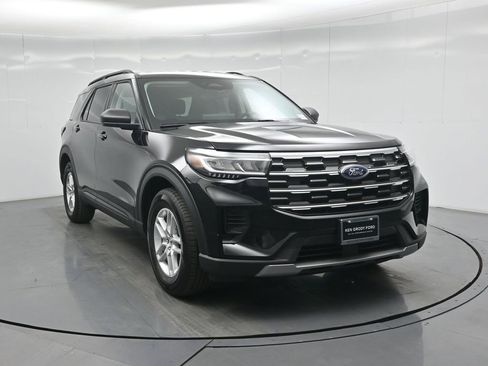 New 2026 Ford Explorer Active RWD image 23