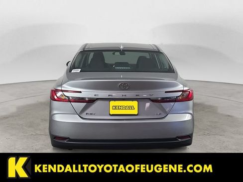 Used 2025 Toyota Camry LE FWD image 6