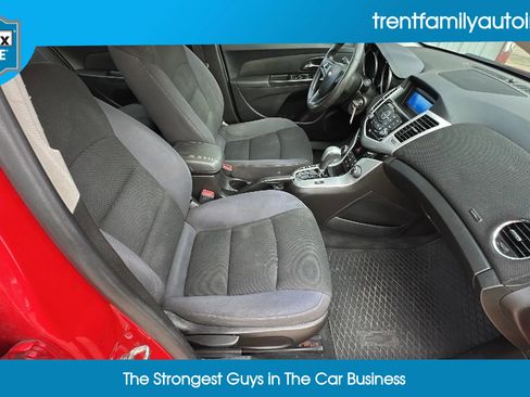 Used 2016 Chevrolet Cruze LT image 47