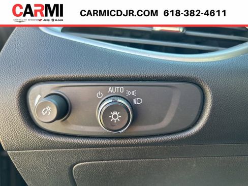 Used 2022 Chevrolet Malibu LT FWD image 13