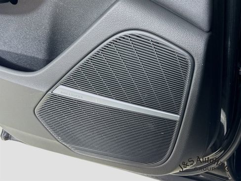 Used 2023 Audi Q8 Premium Plus w/ Premium Plus Package image 32