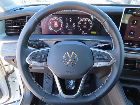 New 2026 Volkswagen Tiguan S FWD image 4