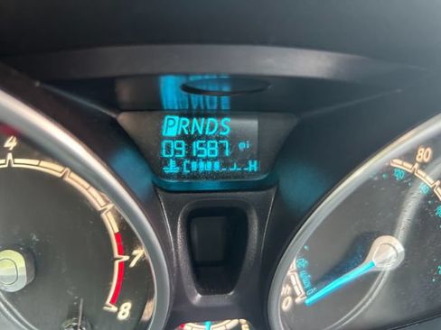 Used 2014 Ford Fiesta SE w/ Equipment Group 201B FWD image 13