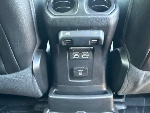 Used 2020 Jeep Wrangler Unlimited Sahara AWD/4WD image 41