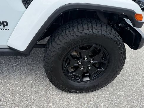 Used 2022 Jeep Gladiator Sport AWD/4WD image 19
