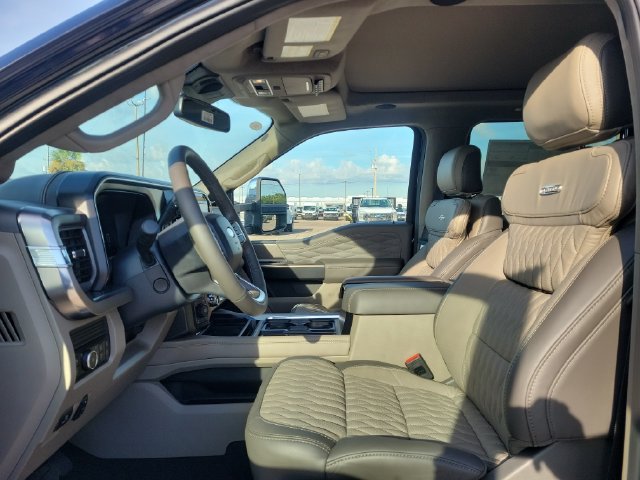 New 2027 Ford F250 Platinum w/ Platinum Plus Package AWD/4WD image 10