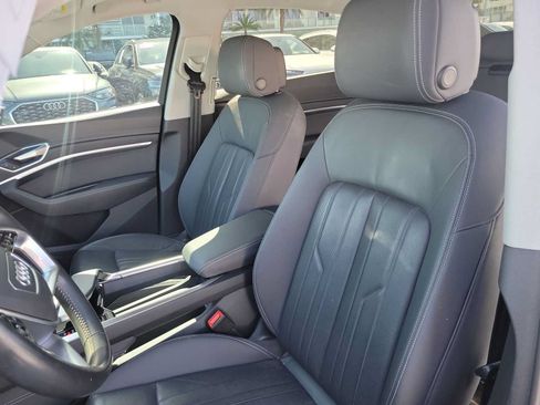 Used 2021 Audi e-tron Premium Plus w/ Premium Plus Package AWD/4WD image 15
