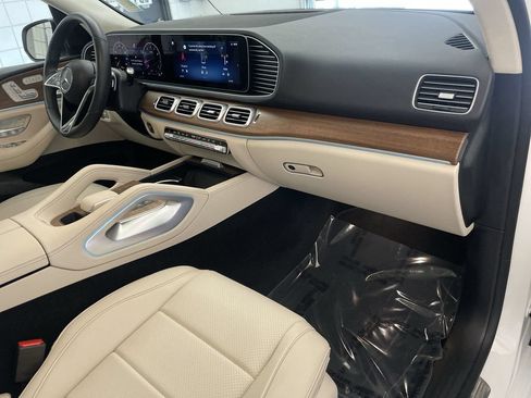 Used 2024 Mercedes-Benz GLE 350 4MATIC image 24