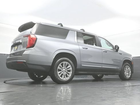 Used 2023 GMC Yukon XL SLT AWD/4WD image 40