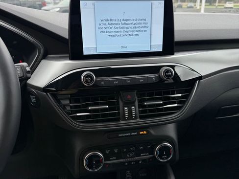 Used 2024 Ford Escape Active image 16