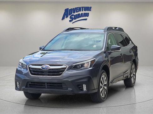 Used 2022 Subaru Outback Premium AWD/4WD image 2