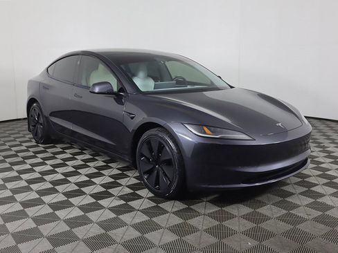 Used 2025 Tesla Model 3 Long Range image 2