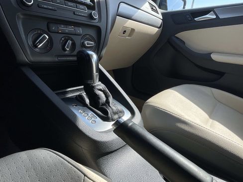 Used 2013 Volkswagen Jetta TDI image 27