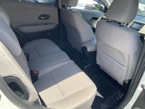 Used 2018 Honda HR-V LX image 20