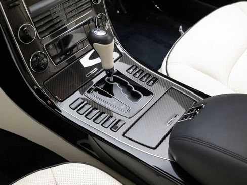 Used 2009 Maybach 62 S RWD image 16