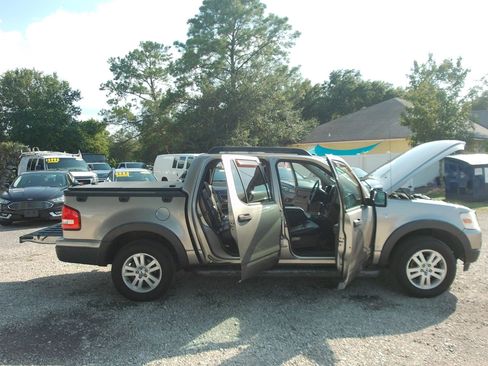 Used 2008 Ford Explorer Sport Trac XLT AWD/4WD image 28