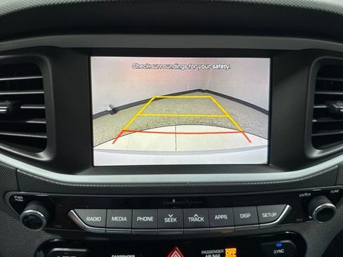 Used 2018 Hyundai Ioniq Blue FWD image 4