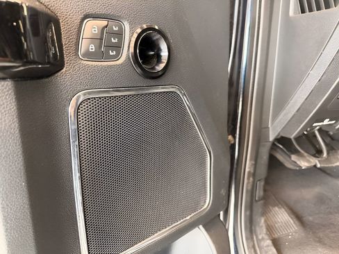 Used 2021 Ford F250 Lariat w/ Lariat Ultimate Package AWD/4WD image 9