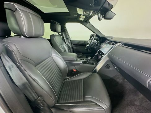 Used 2022 Land Rover Discovery S R-Dynamic AWD/4WD image 42