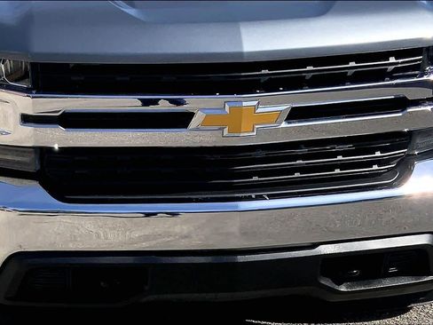 Used 2021 Chevrolet Silverado 1500 LT image 30