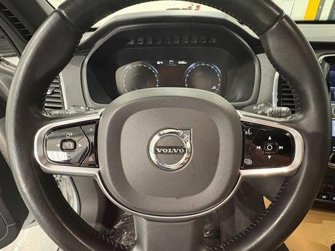Used 2017 Volvo XC90 T6 Momentum w/ Vision Package AWD/4WD image 12