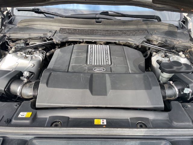 Used 2016 Land Rover Range Rover Sport Supercharged AWD/4WD image 31