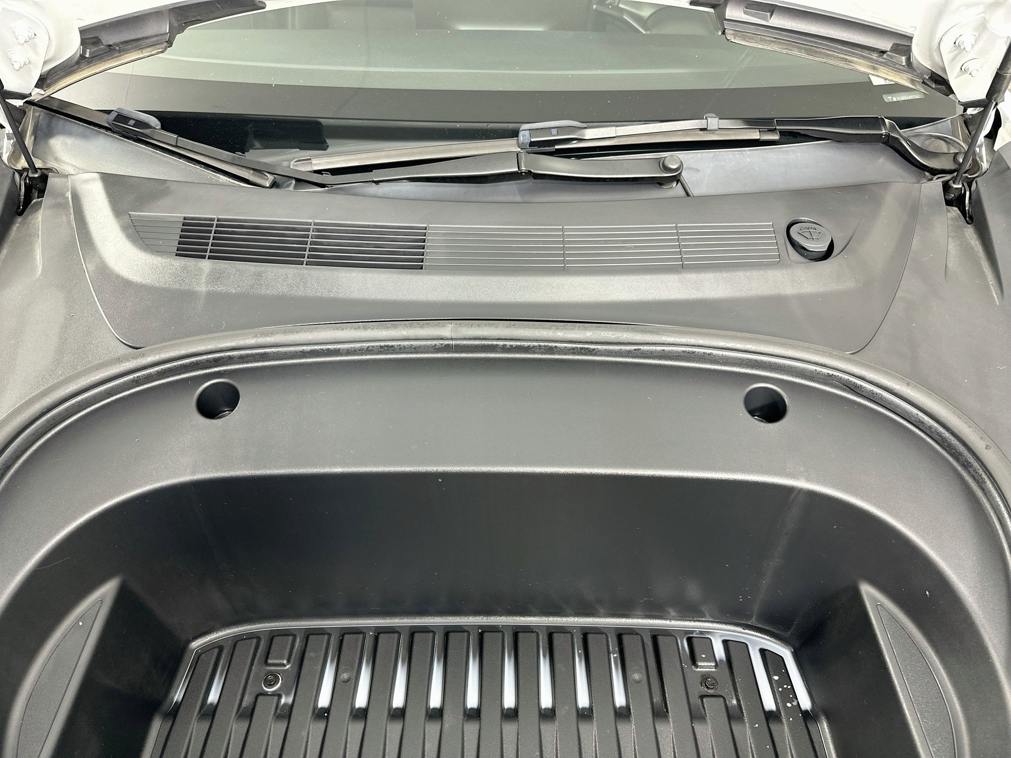 Used 2023 Tesla Model 3 Standard Range RWD image 33