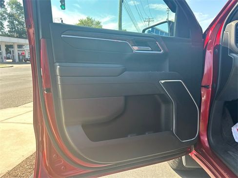 Used 2023 GMC Sierra 1500 Elevation w/ X31 Off-Road Package image 9