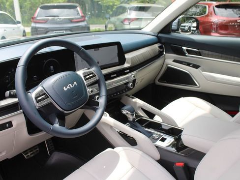 New 2025 Kia Telluride SX w/ SX Captain's Chair Package image 25