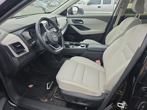 Certified 2024 Nissan Rogue SV w/ SV Premium Package image 10