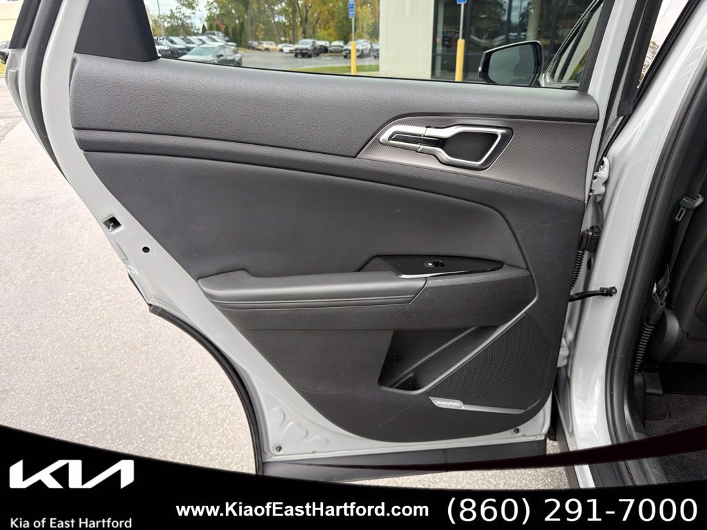 Certified 2024 Kia Sportage SX AWD/4WD image 17