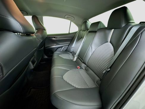 Used 2023 Toyota Camry SE image 18