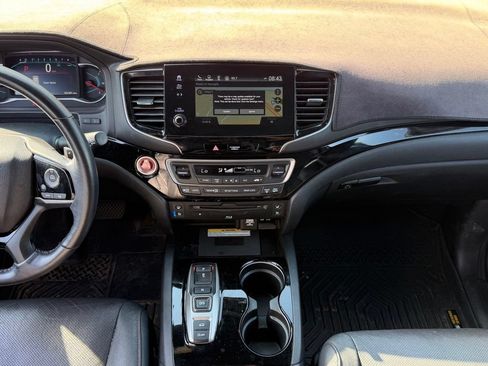 Used 2021 Honda Pilot Black Edition image 11
