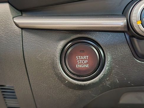 Used 2021 MAZDA MAZDA3 s FWD image 19