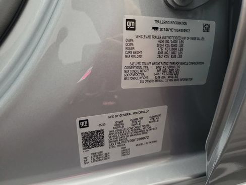 Used 2025 GMC Sierra 3500 Denali Ultimate AWD/4WD image 10