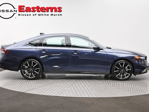 Used 2025 Honda Accord Touring image 4