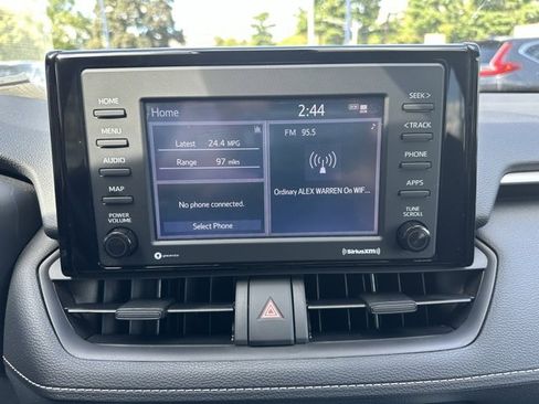 Used 2022 Toyota RAV4 LE image 21